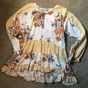 American Eagle Floral Print Blouse 🌼